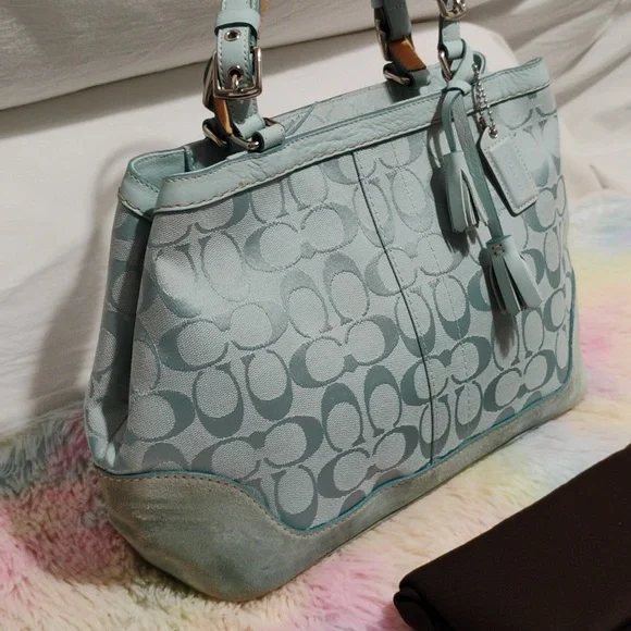 SALE! Auth Coach Denim Y2K Vintage Signature Baby Blue Handbag/Dust Bag - Picture 4 of 15
